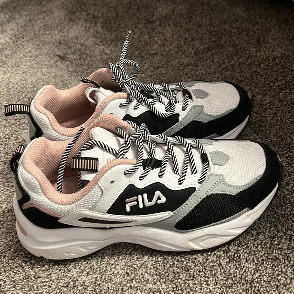 Fila Shoes for women size 6